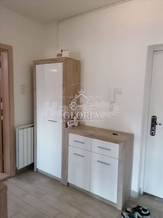 Двухкомнатная квартира, 56 м², Центр, Градска локация, фото 10