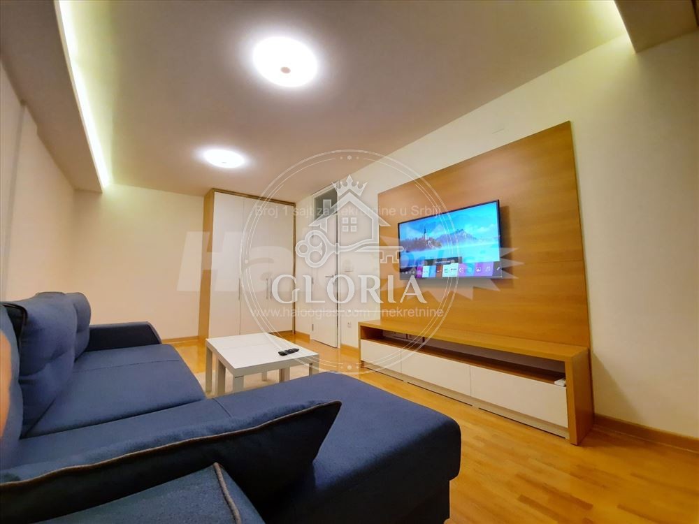 Двухкомнатная квартира, 53 м², Блок 21, Новый Белград, фото 3