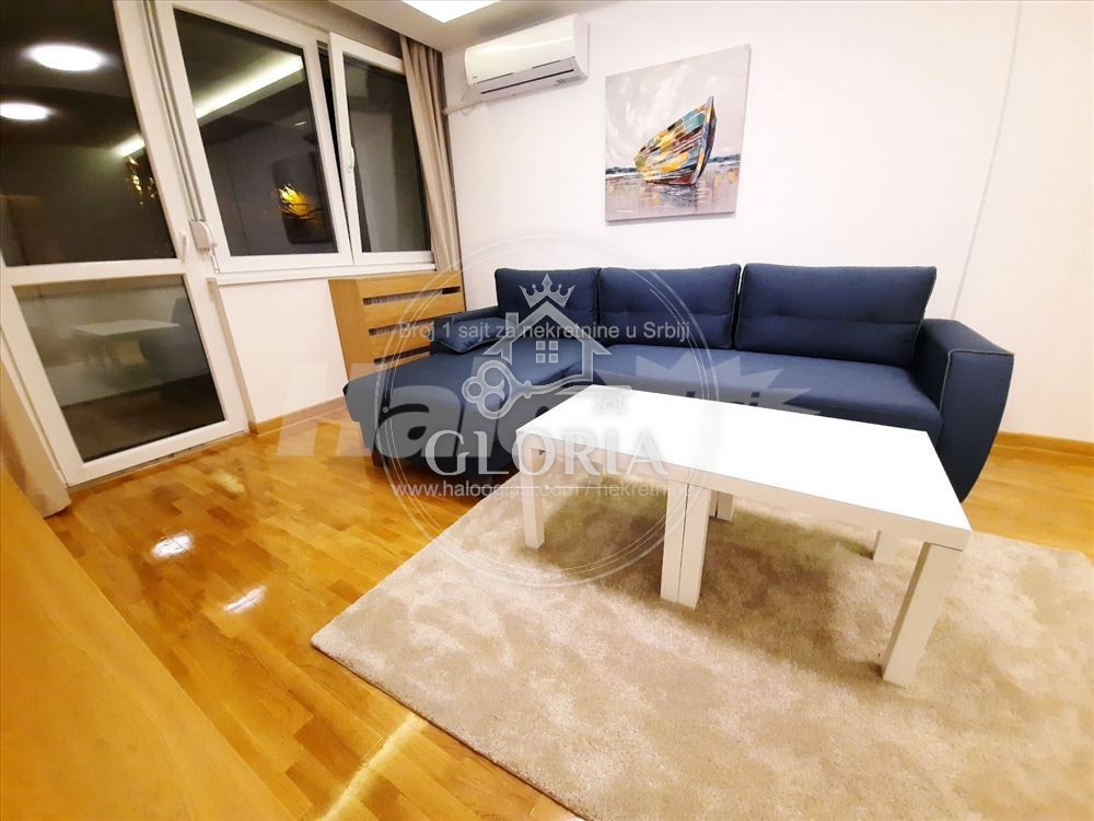 Двухкомнатная квартира, 53 м², Блок 21, Новый Белград, фото 4