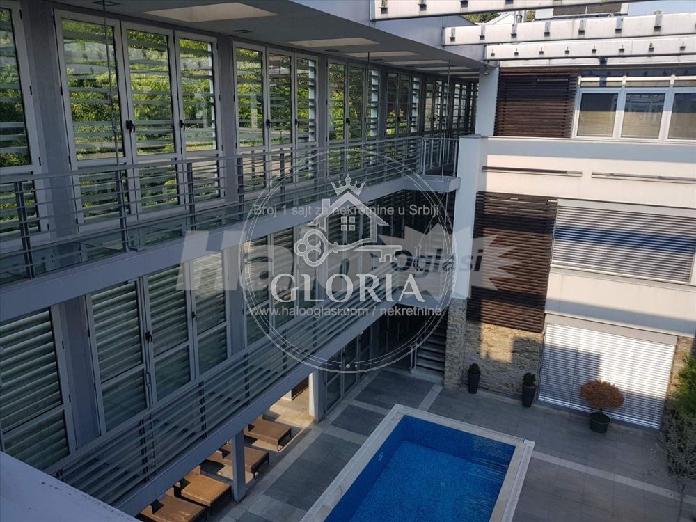 Четырёхкомнатная квартира, 148 м², Дедине, Савски-Венац