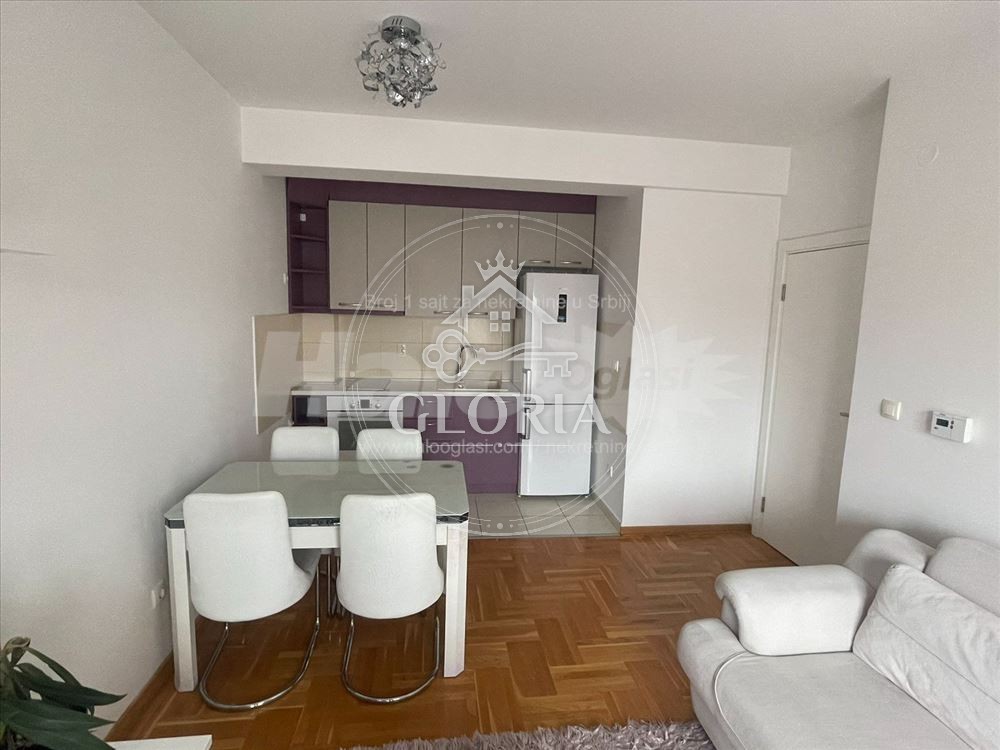 2,5-комнатная квартира, 54 м², Горни град, Земун, фото 2