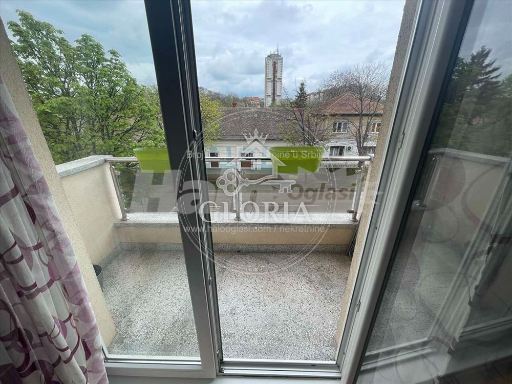 2,5-комнатная квартира, 54 м², Горни град, Земун, фото 3