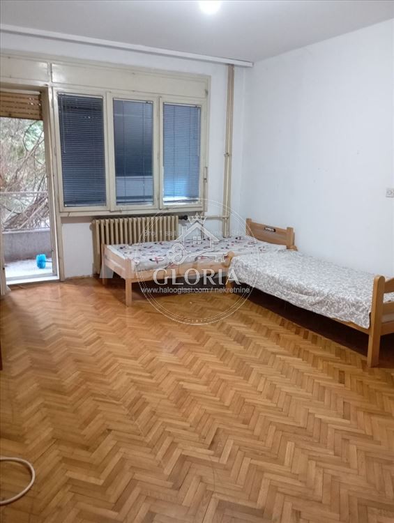 Трёхкомнатная квартира, 72 м², Нови град, Земун, фото 4