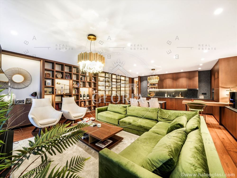Четырёхкомнатная квартира, 134 м², Храм светог Саве, Врачар