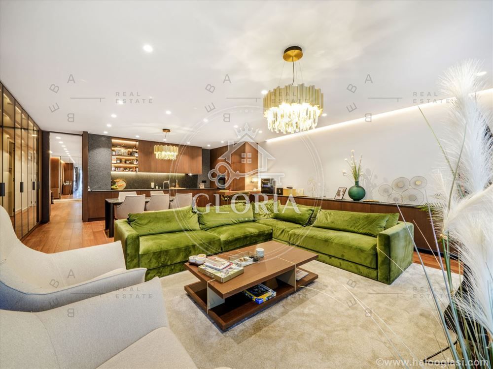 Четырёхкомнатная квартира, 134 м², Храм светог Саве, Врачар, фото 2