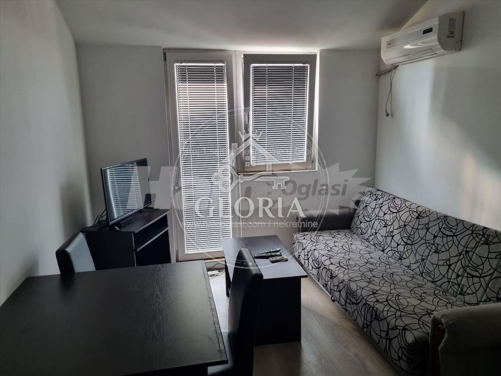 Студия, 20 м², Борча, Палилула