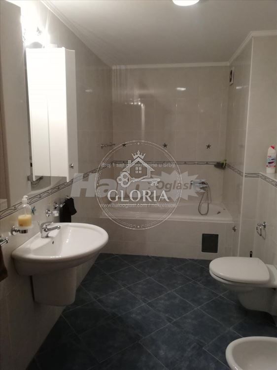 Четырёхкомнатная квартира, 130 м², Крунски венац, Врачар, фото 9