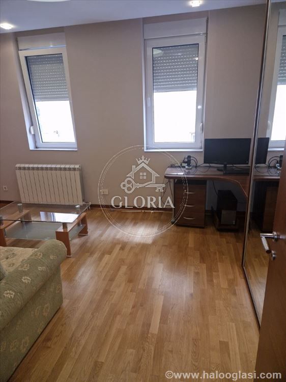 Четырёхкомнатная квартира, 140 м², Вождовачка црква, Вождовац, фото 10