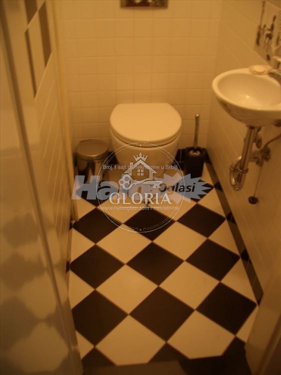 Трёхкомнатная квартира, 64 м², Хотел Хиатт, Новый Белград, фото 3
