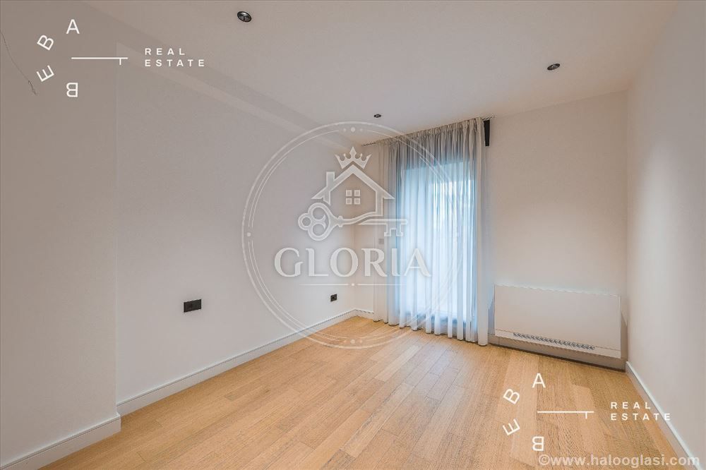 Четырёхкомнатная квартира, 138 м², Калениц, 4.0 / гараза, фото 13