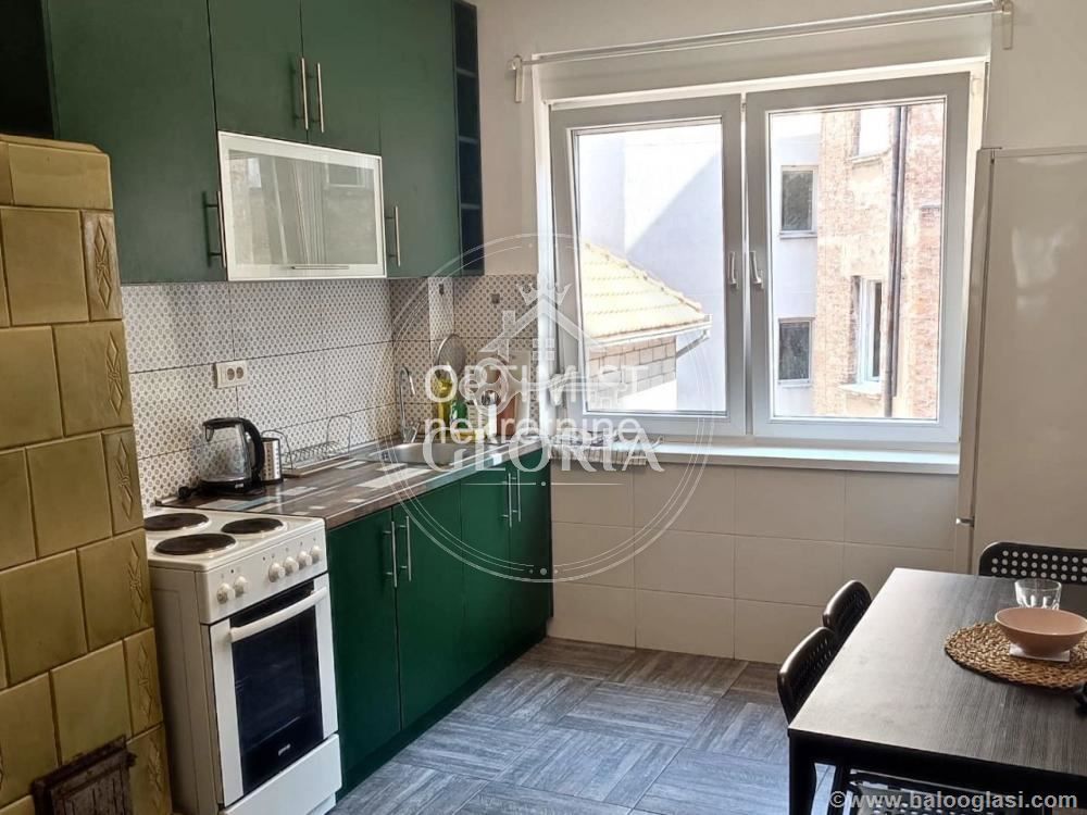 Двухкомнатная квартира, 57 м², Центр, Старый город, фото 4