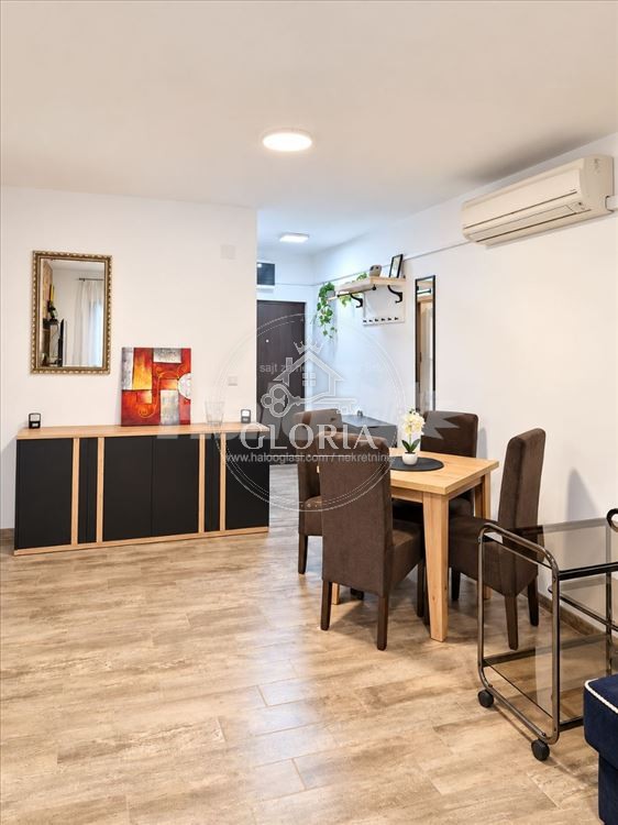 Трёхкомнатная квартира, 50 м², Ледине, Новый Белград, фото 2