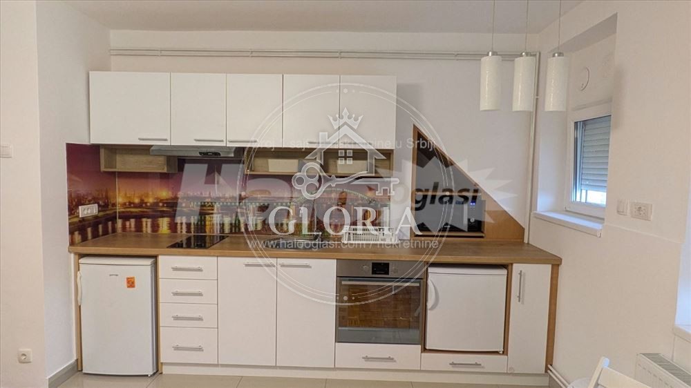 1,5-комнатная квартира, 45 м², Центр, Земун, фото 5