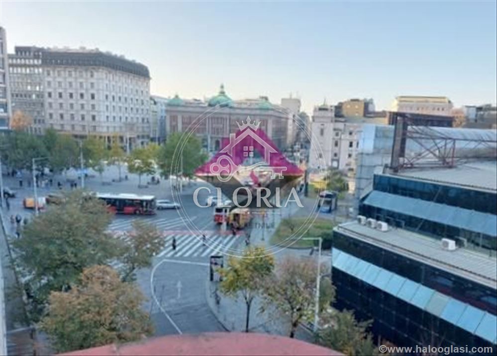 3,5-комнатная квартира, 85 м², Дом омладине, Старый город