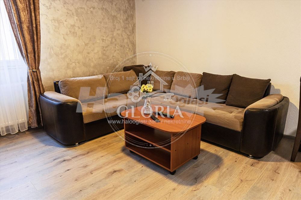 Двухкомнатная квартира, 34 м², Центр, Градска локация, фото 10