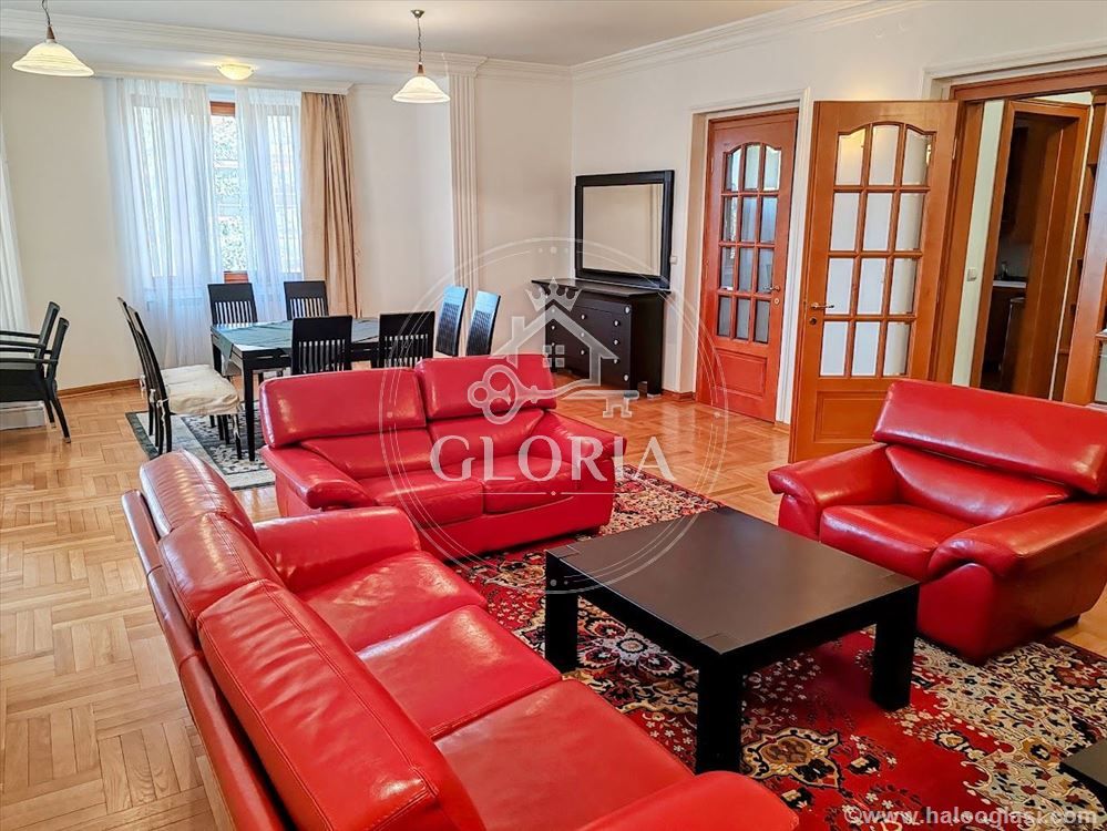 Четырёхкомнатная квартира, 160 м², Сеняк, Савски-Венац