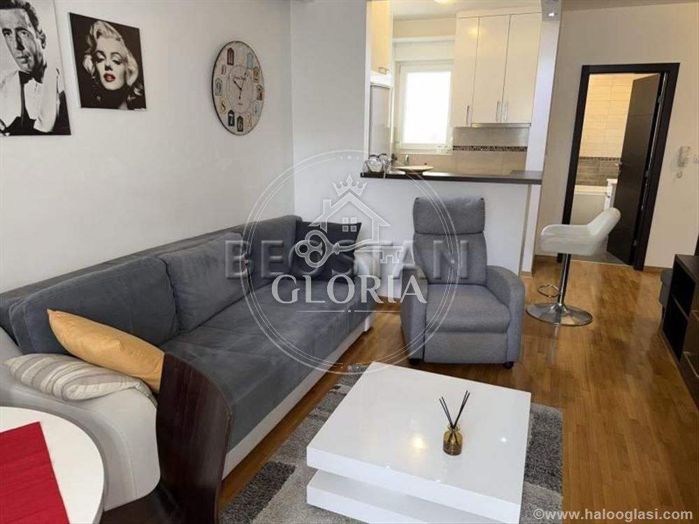 Двухкомнатная квартира, 50 м², Джерам пияца, Звездара, фото 8