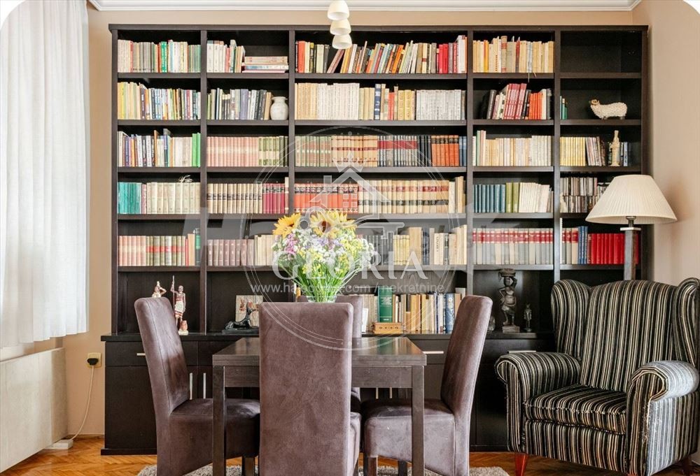 Трёхкомнатная квартира, 80 м², Зелени венац, Старый город