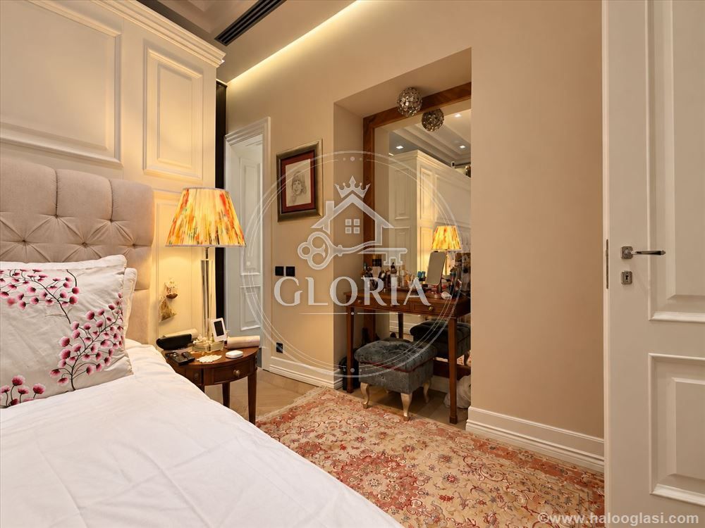 Четырёхкомнатная квартира, 110 м², Правни факултет, Врачар, фото 10