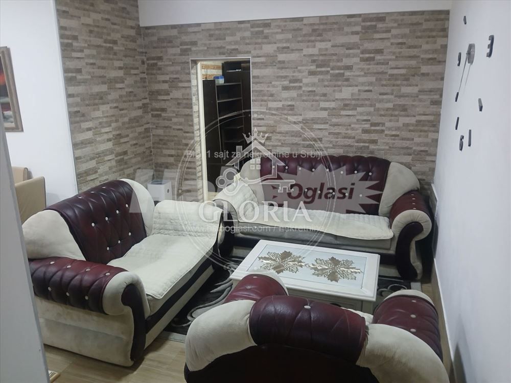 Трёхкомнатная квартира, 64 м², Цара Душана, Земун, фото 4