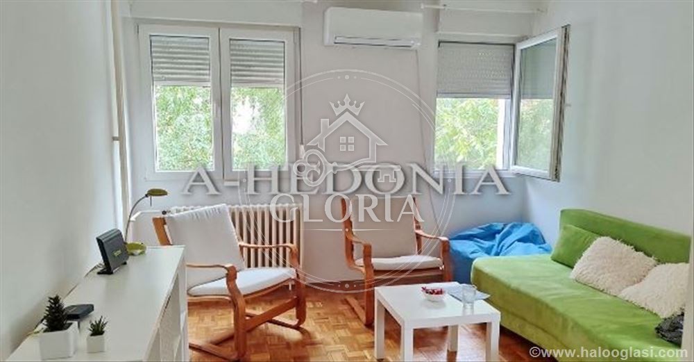 1,5-комнатная квартира, 37 м², Блок 70 (kineski тржни centar), Новый Белград