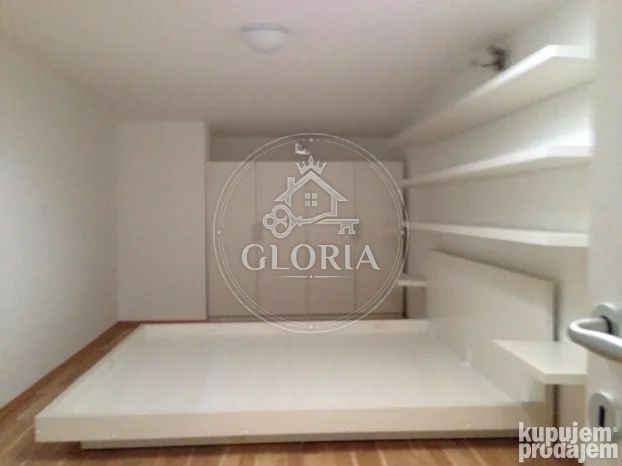 2,5-комнатная квартира, 58 м², Звездара, фото 2
