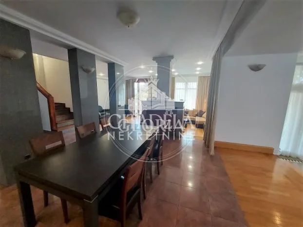 Дом, 400 м², © ОпенСтреетМап цонтрибуторс, Савски-Венац, фото 12