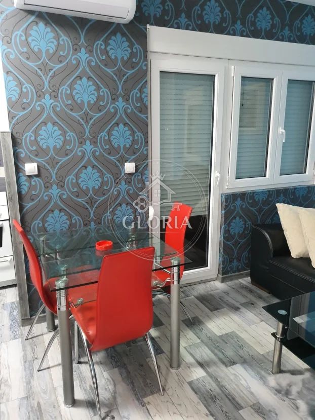 2,5-комнатная квартира, 51 м², Сурчин (mesto), Сурчин