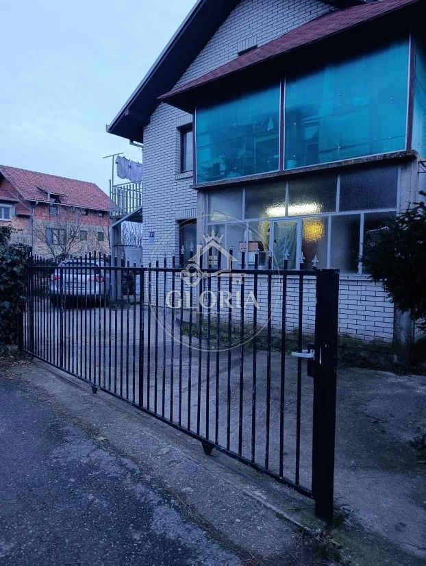 Дом, 209 м², Сурчин (mesto), Сурчин, фото 4