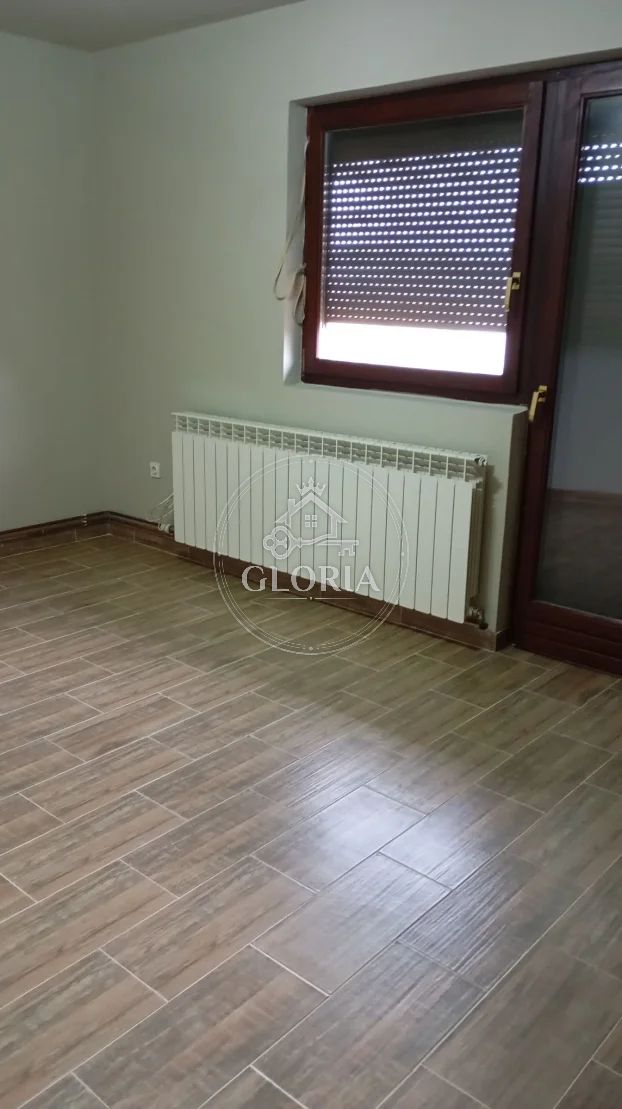 Трёхкомнатная квартира, 70 м², Гроцка, фото 3