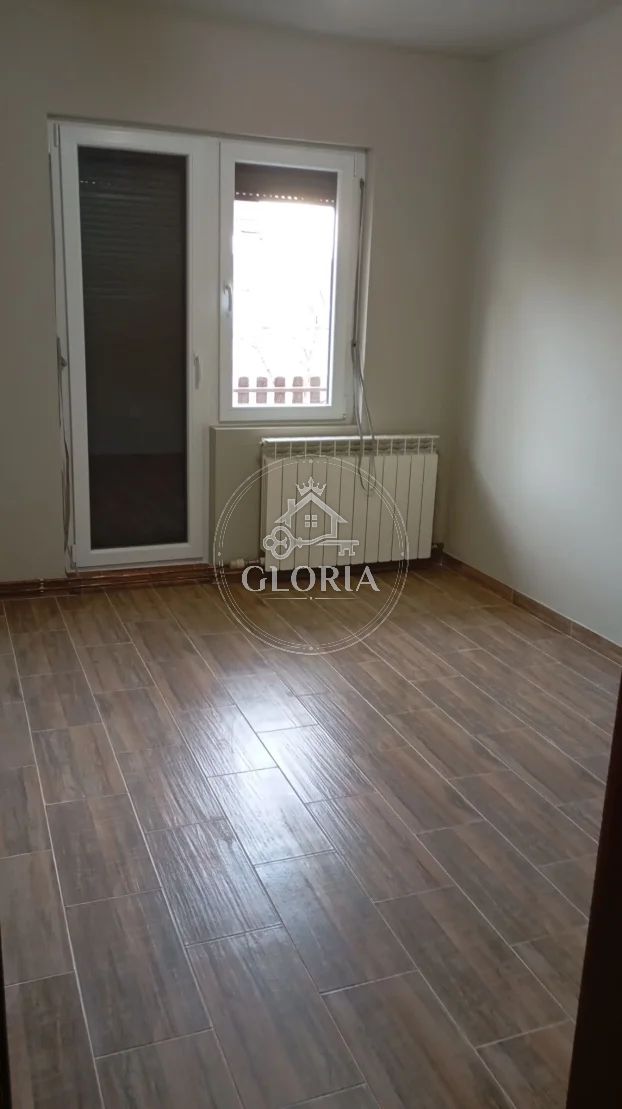 Трёхкомнатная квартира, 70 м², Гроцка, фото 4