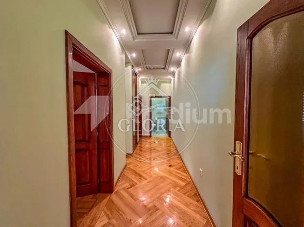 Дом, 580 м², Младеновац (mesto), Младеновац, фото 6