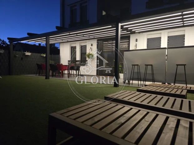 Четырёхкомнатная квартира, 125 м², Прегревица, Земун