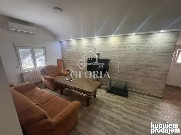 5-комнатная квартира, 110 м², Лазаревац, фото 7