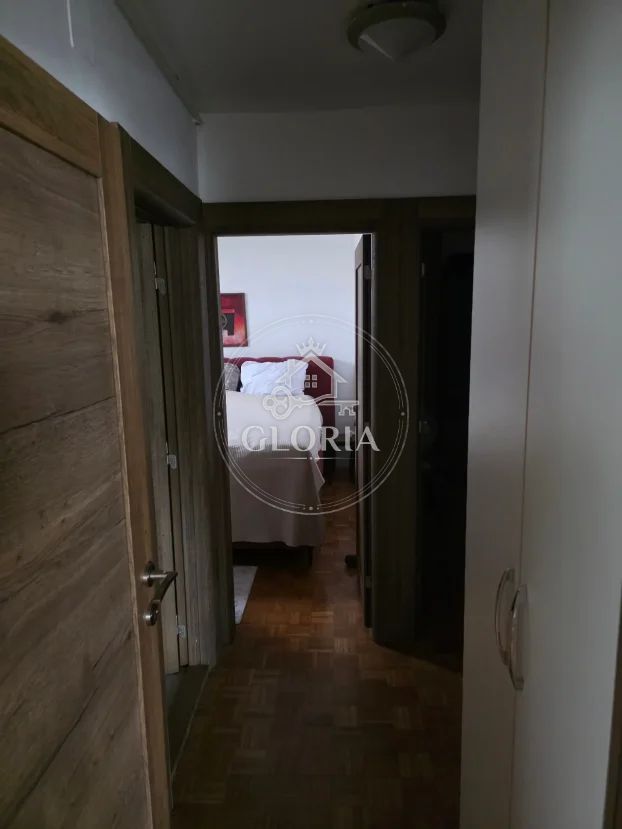 Трёхкомнатная квартира, 74 м², Блок 70 (kineski тржни centar), Новый Белград, фото 5