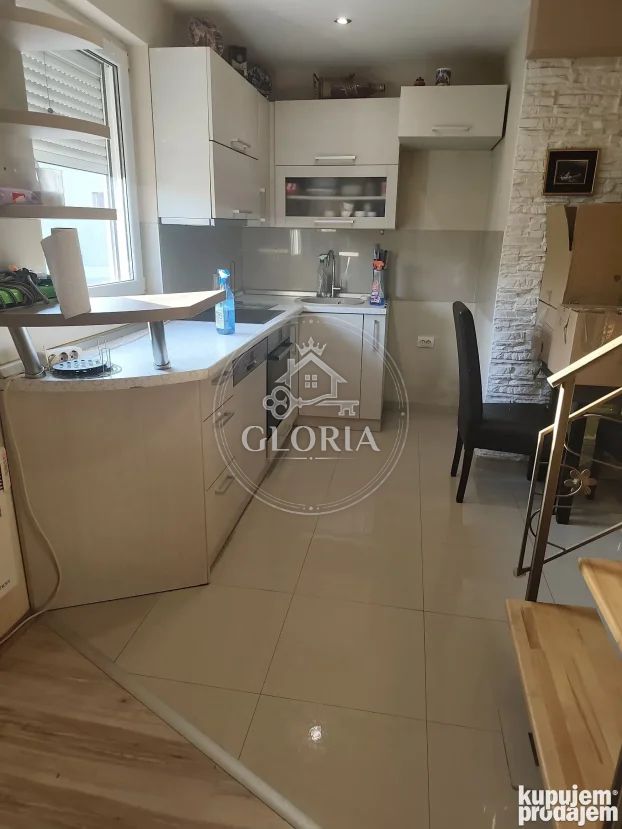 Четырёхкомнатная квартира, 75 м², Палилула