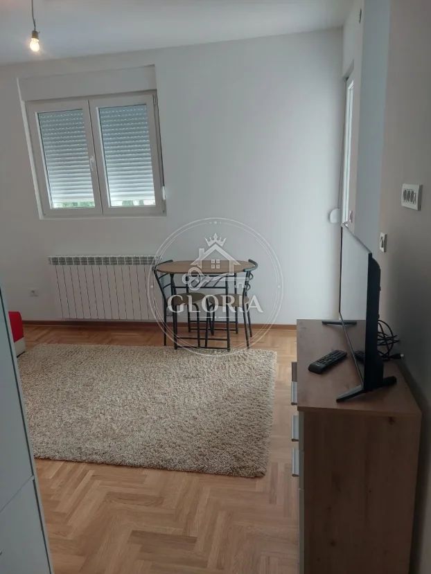 Студия, 24 м², Алтина, Земун, фото 6