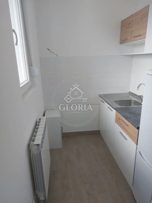 Студия, 24 м², Алтина, Земун, фото 7