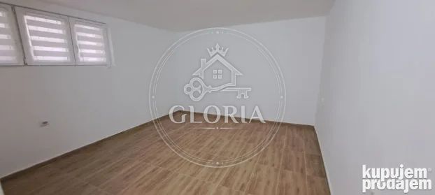 Студия, 40 м², Земун поле, Земун, фото 13