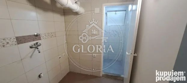 Студия, 40 м², Земун поле, Земун, фото 14