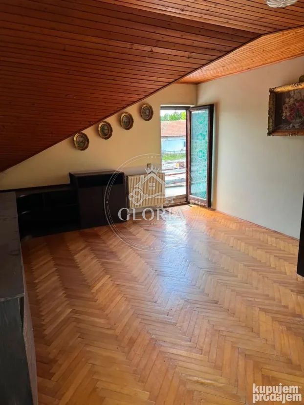 Дом, 423 м², Мала Врбица, Младеновац, фото 12