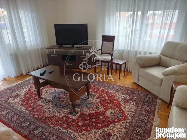 Трёхкомнатная квартира, 100 м², © ОпенСтреетМап цонтрибуторс, Земун, фото 4