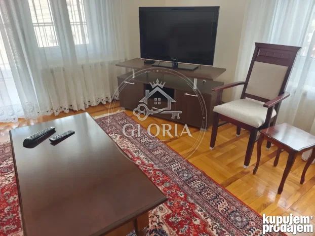 Трёхкомнатная квартира, 100 м², © ОпенСтреетМап цонтрибуторс, Земун, фото 7