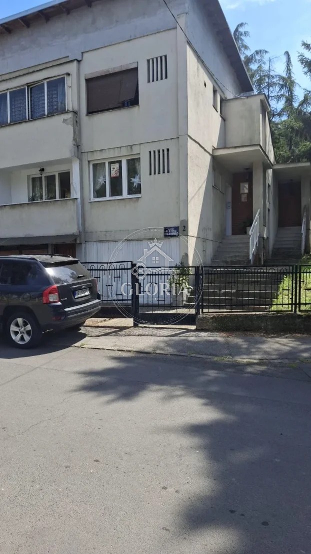 Трёхкомнатная квартира, 89 м², Раковица