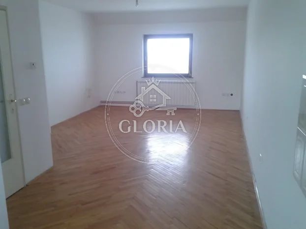 Трёхкомнатная квартира, 75 м², Звездара, фото 2
