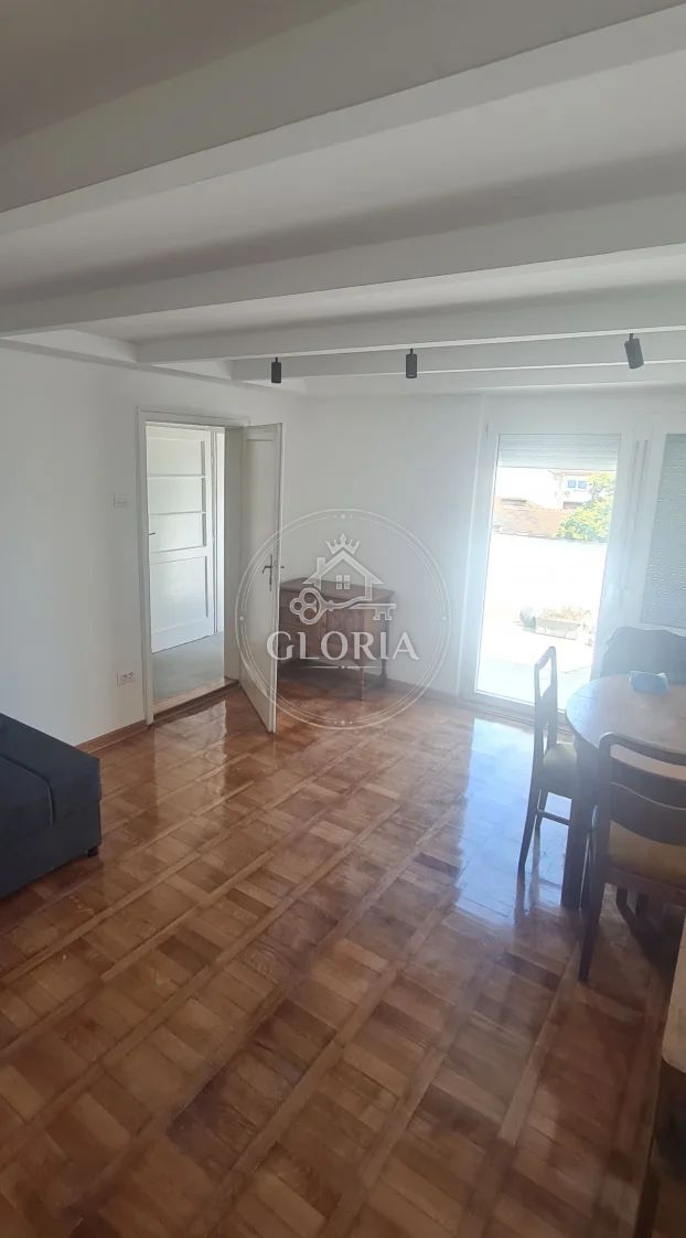 Четырёхкомнатная квартира, 88 м², Славия, Врачар, фото 2