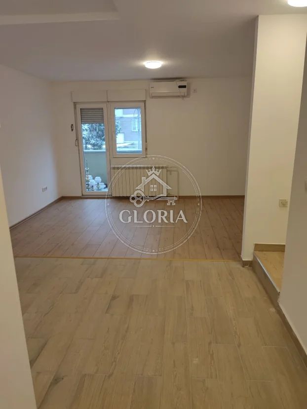 1,5-комнатная квартира, 52 м², Чукарица, фото 6