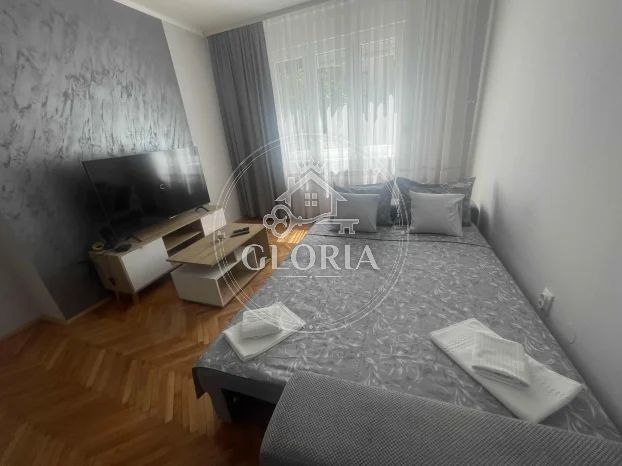 Трёхкомнатная квартира, 60 м², Балканска, Савски-Венац, фото 4