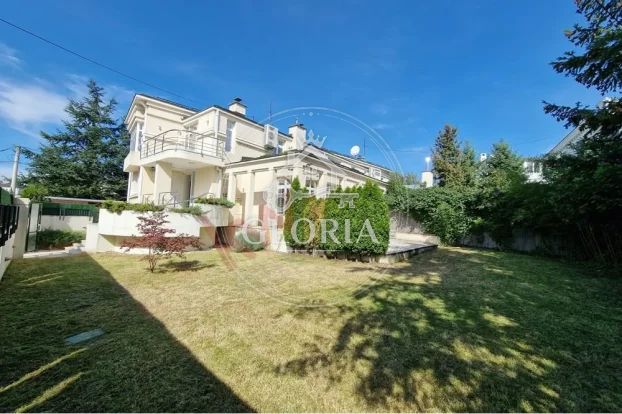 Дом, 375 м², © ОпенСтреетМап цонтрибуторс, Савски-Венац, фото 2