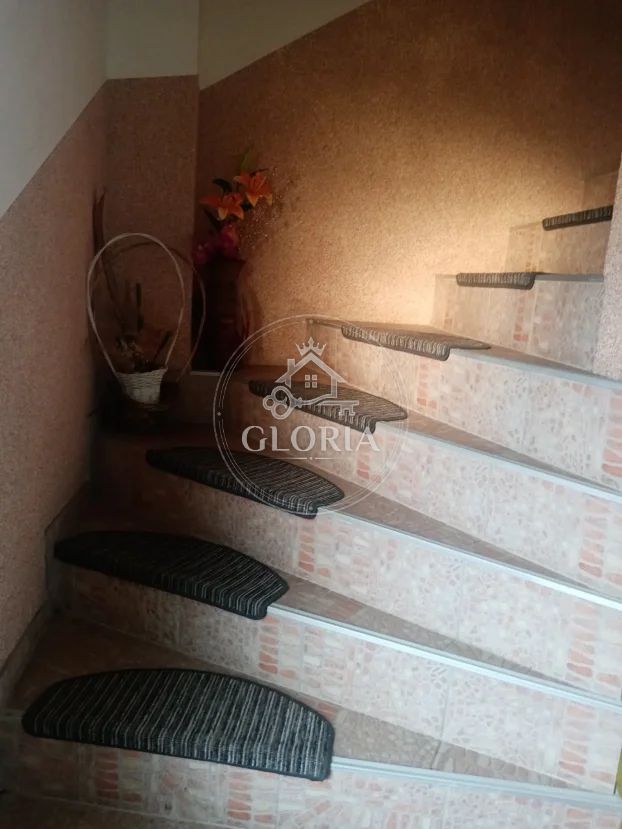 Дом, 220 м², Угриновци, Земун, фото 13